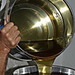 la lavorazione del miele